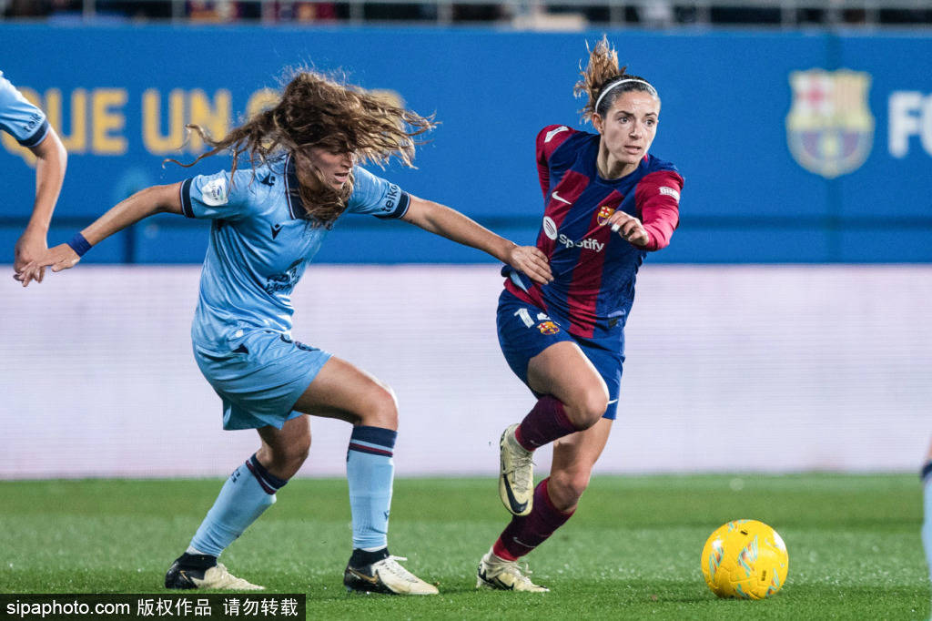 阿森纳女足, 彩表现, 仅体现在场