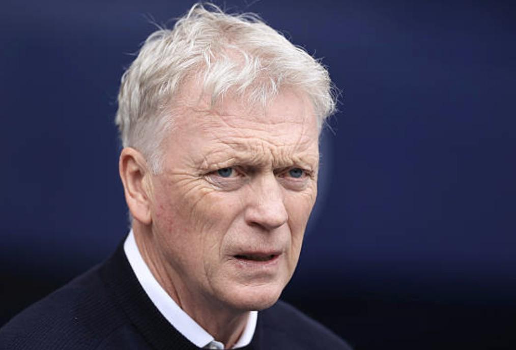 向曼城发起 向曼城发起